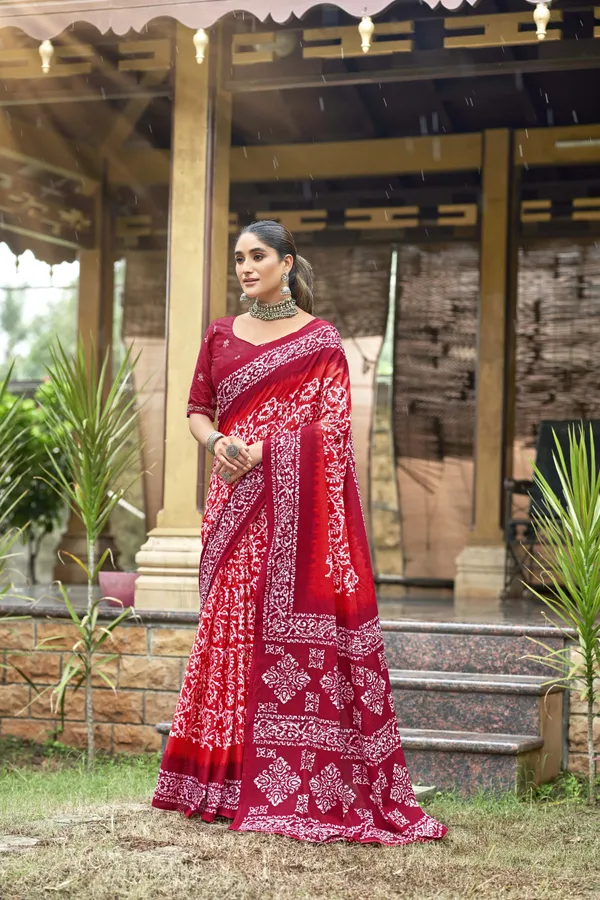 Beautiful_Handicraft_Pure_Soft_MulMul_Cotton_Ikkat_Hand_PrintedSaree_With_Blouse_Piece