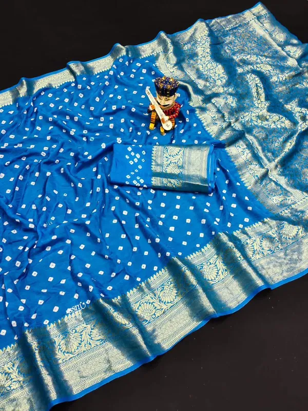 Pure_Bandhej_silk_saree_made_by_*original_Bandhej_with_Kanchipuram_zari_weaving_big_Border_with_Zari_Weaving_Rich_Pallu_*_saree_with_beautiful_design_and_having_a_big_broad_border