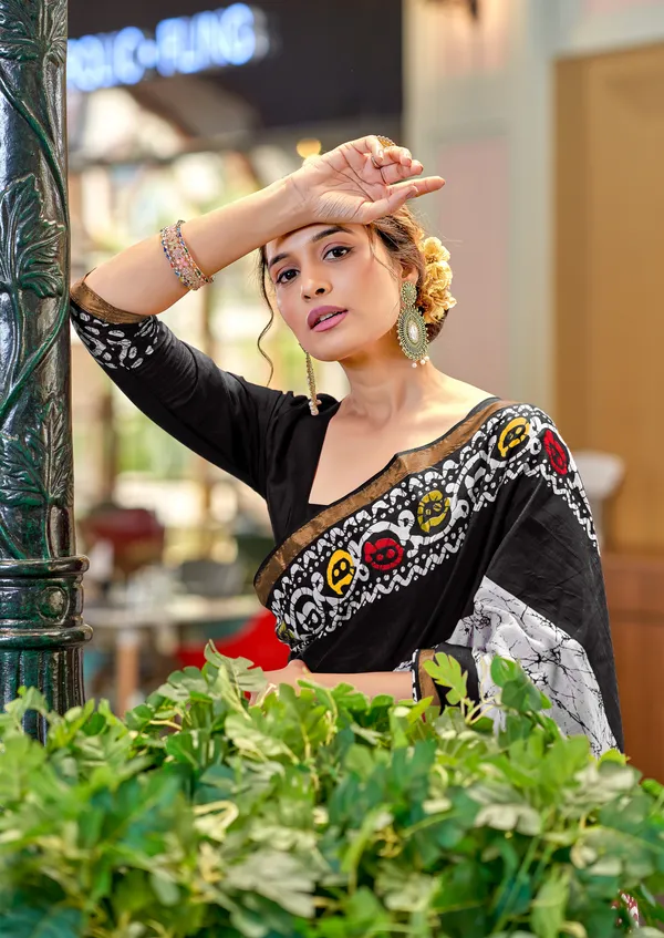 Black_Beautiful_Zari_Border_Handicraft_Pure_Soft_MulMul_Ikkat_Hand_Print_Cotton_Saree_With_Blouse_Piece