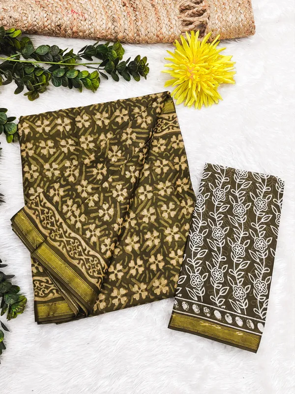 Beautiful_Zari_Border_Handicraft_Pure_Soft_MulMul_Ikkat_Hand_Print_Cotton_Saree_With_Blouse_Piece