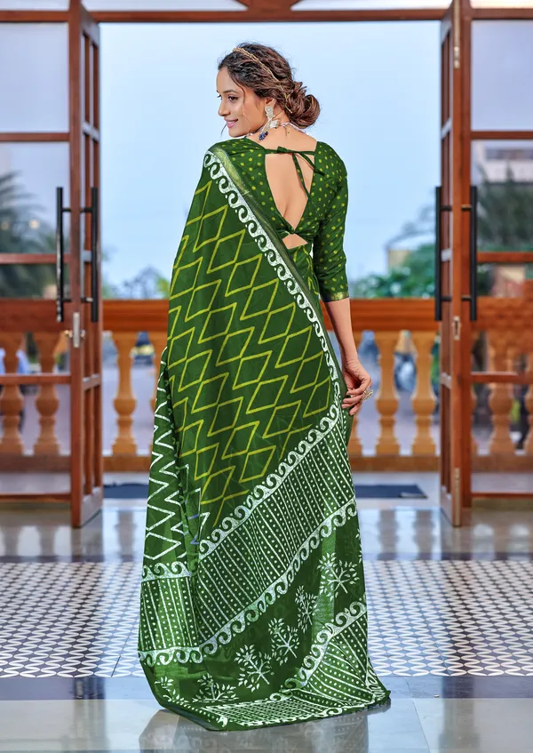 Beautiful_Zari_Border_Handicraft_Pure_Soft_MulMul_Jaipuri_Hand_Block_Print_Cotton_Saree_With_Blouse_Piece