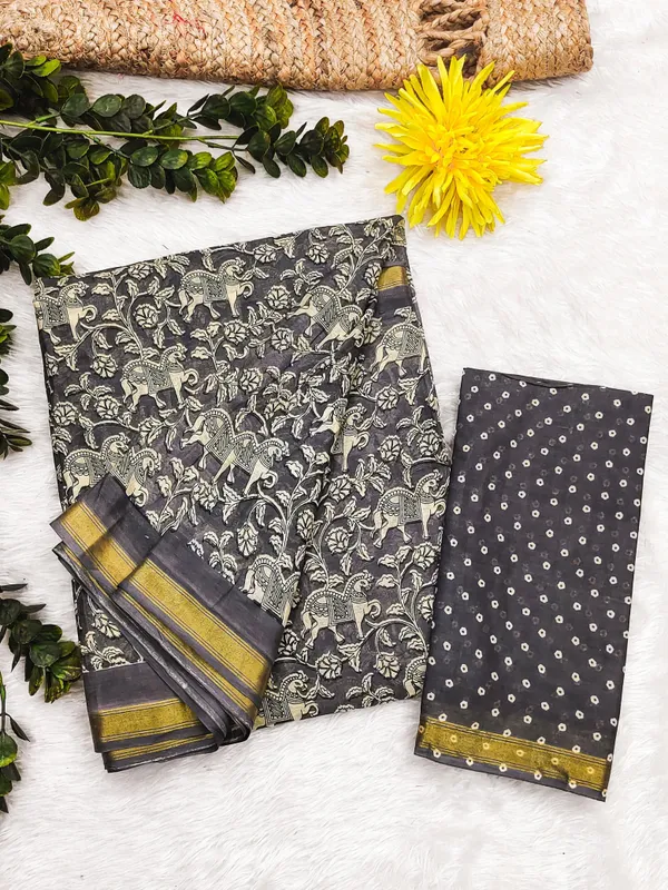 Beautiful_Zari_Border_Handicraft_Pure_Soft_MulMul_Ikkat_Hand_Print_Cotton_Saree_With_Blouse_Piece