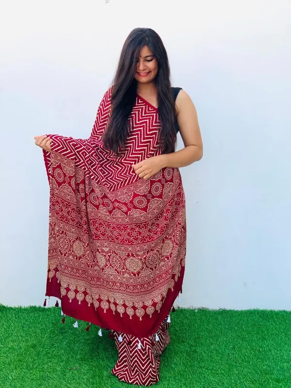 Gaji_Pure_silk_Bandhni_with_Hand_Block_Print_design_fancy_jari_pallu