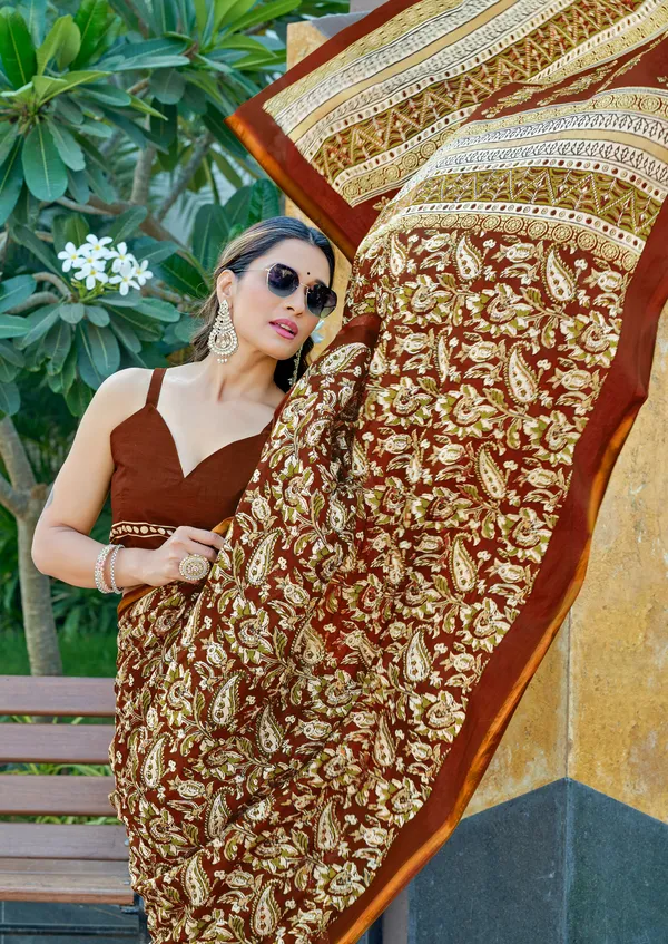 Maroon_Beautiful_Jaipuri_Handicraft_Block_Print_Pure_Soft_MulMul_Cotton_Zari_Border_Saree_With_Blouse_Piece