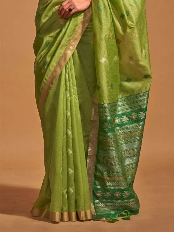 Fancy_Cotton_Handloom_Woven_Silk_Saree_With_Blouse_Piece