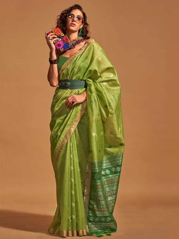 Fancy_Cotton_Handloom_Woven_Silk_Saree_With_Blouse_Piece