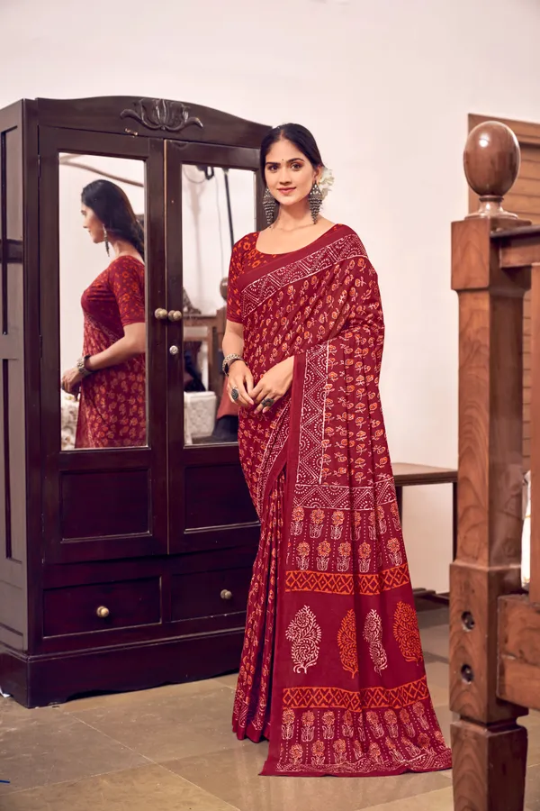 Beautiful_Handicraft_Pure_Soft_MulMul_Cotton_Ikkat_Hand_PrintedSaree_With_Blouse_Piece