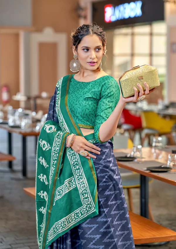 Beautiful_Zari_Border_Handicraft_Pure_Soft_MulMul_Ikkat_Hand_Print_Cotton_Saree_With_Blouse_Piece