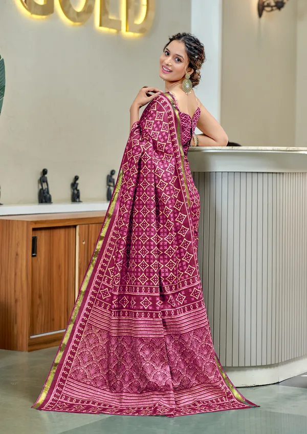 Pink_Beautiful_Zari_Border_Handicraft_Pure_Soft_MulMul_Jaipuri_Hand_BlockPrint_Cotton_Saree_With_Blouse_Piece