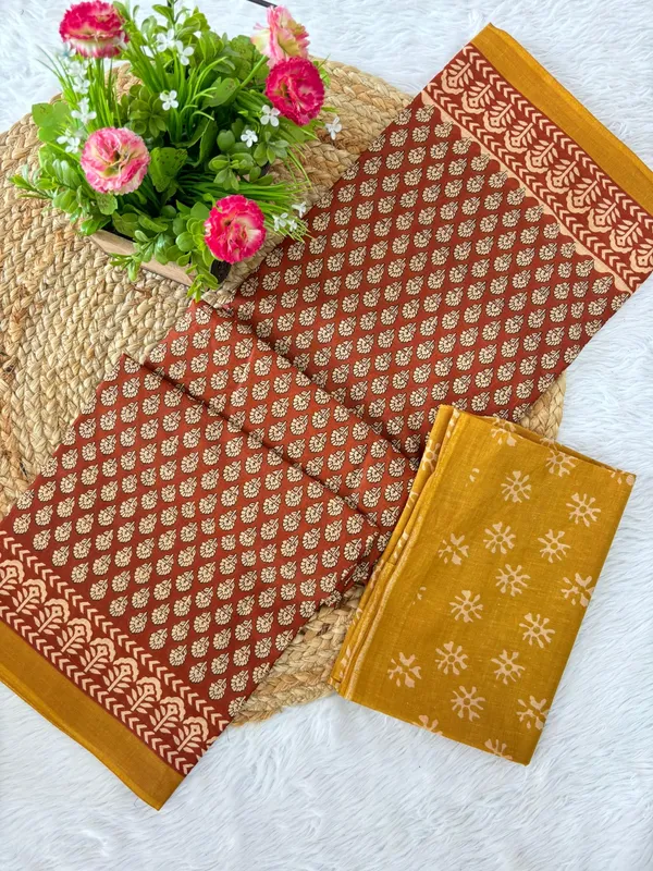 Stylish__Handicraft_Pure_Soft_MulMul_Ikkat_Hand_Print_Cotton_Saree_With_Blouse_Piece
