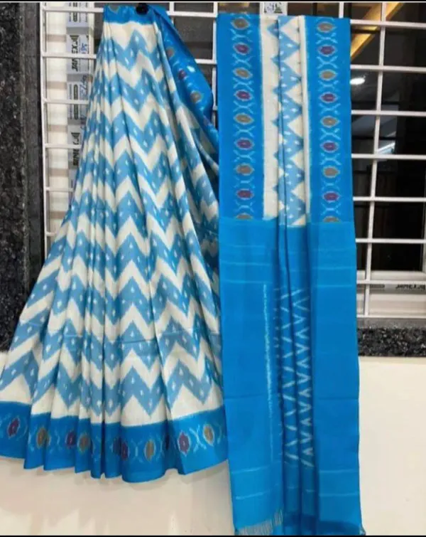 Sky_Blue_Ikat_Pure_Cotton_Saree_With_Blouse_Piece