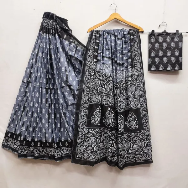 HANDICRAFT_IKKAT_PURE_SOFT_MUL_COTTON_SAREE_WITH_BLOUSE_PIECE