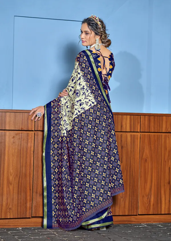 Beautiful_Zari_Border_Handicraft_Pure_Soft_MulMul_Ikkat_Hand_Print_Cotton_Saree_With_Blouse_Piece
