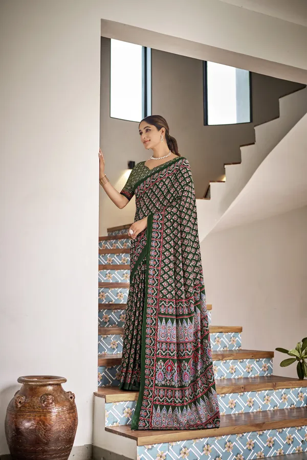 Beautiful_Handicraft_Pure_Soft_MulMul_Cotton_Ikkat_Hand_PrintedSaree_With_Blouse_Piece
