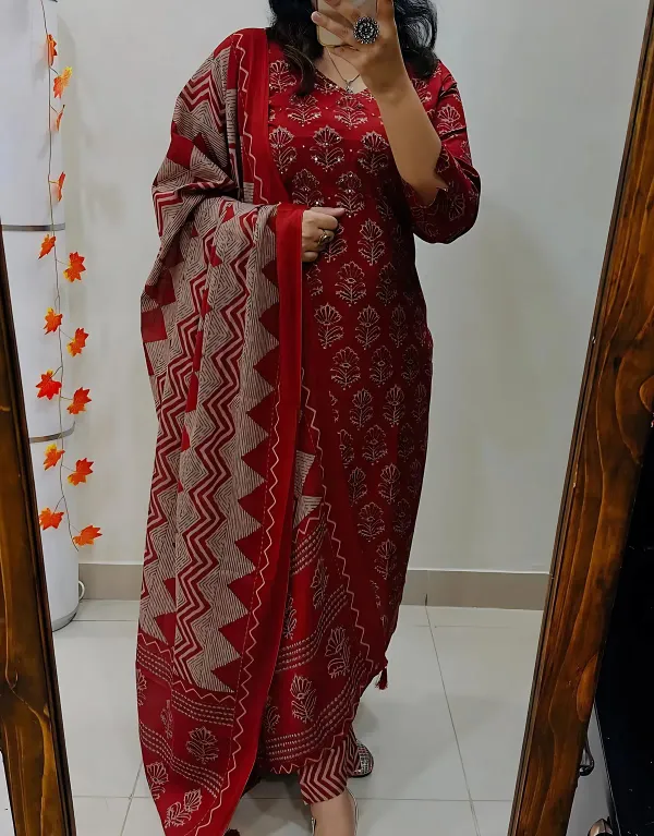 KRISHA_RED_COTTON_SUIT_SET