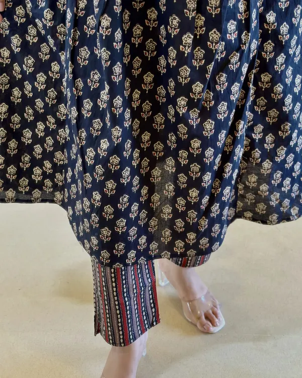 Women_Blue_Kurta_and_Pant_With_Dupatta_Set