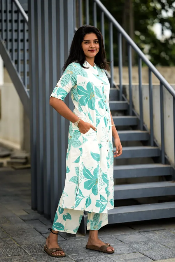 Green_&_White_Floral_Cotton_A-Line_Kurti_With_Ankle-Length_Palazzo_Set_For_Women