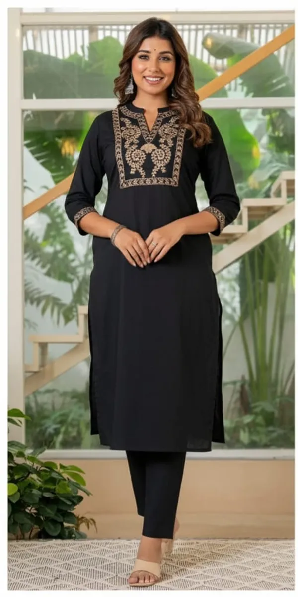 Cotton_Embroidered_Kurta_&_Pant_Set__.