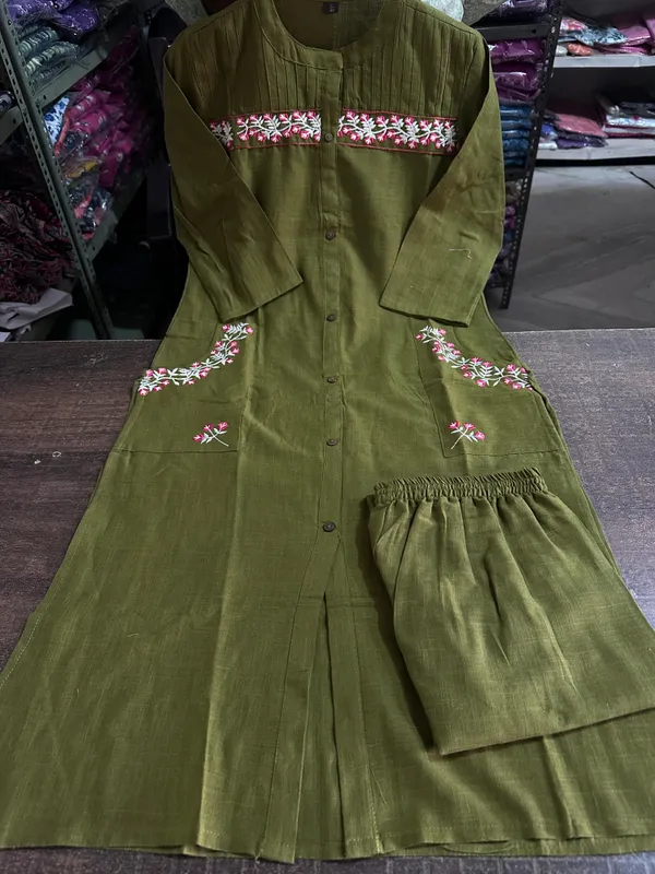 Green_Cotton_Embroidered_Kurta_&_Pant_Set