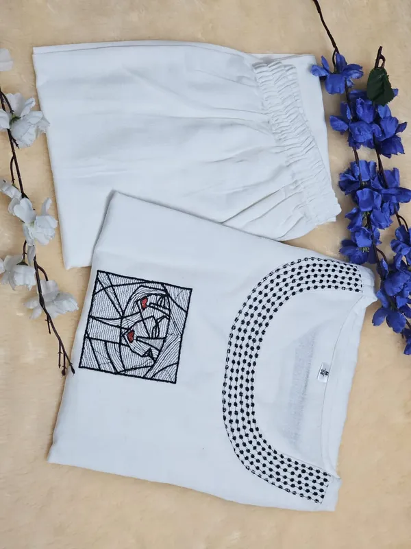 White_Cotton_Embroidered_Kurta_&_Pant_Set