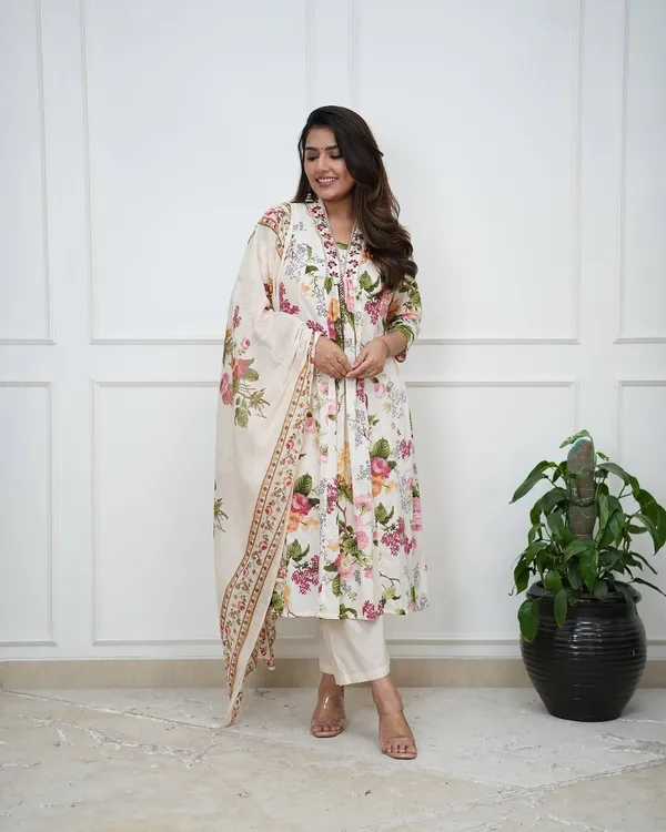 Cotton_Floral_Print_Kurta_With_Pant_&_Dupatta_Set__.