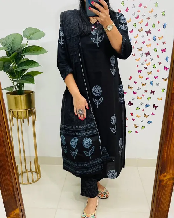 Black_Cotton_Kurta_With_Pant_&_Dupatta_Set