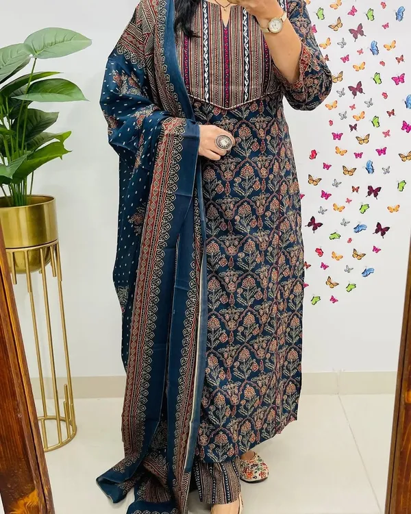Blue_Cotton_Kurta_With_Pant_&_Dupatta_Set