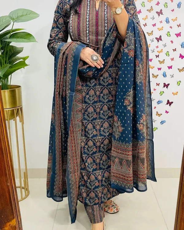 Blue_Cotton_Kurta_With_Pant_&_Dupatta_Set