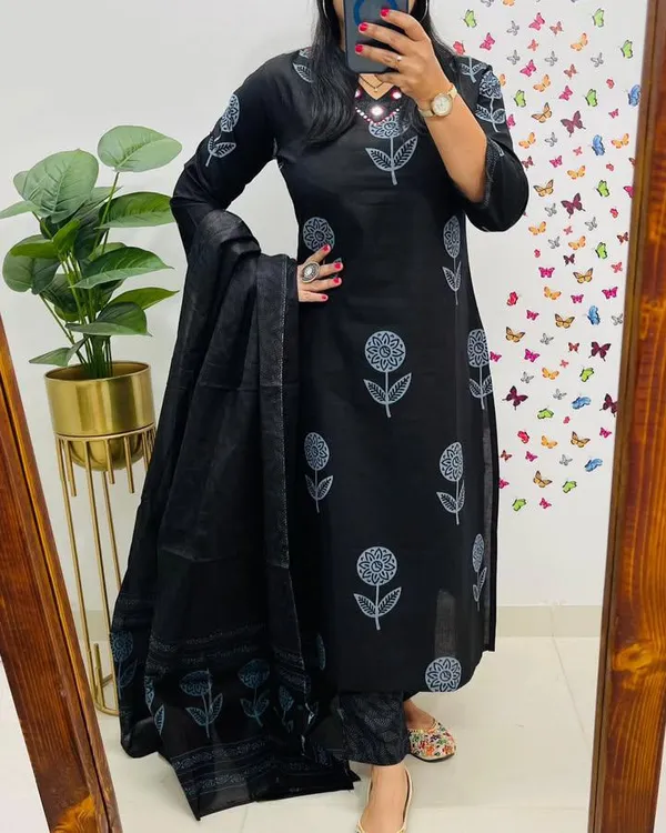Black_Cotton_Kurta_With_Pant_&_Dupatta_Set