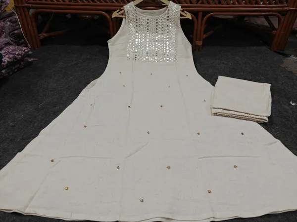 Cotton_Mirror_Work_Cut_Sleeve_Kurta_&_Pant_Set__.