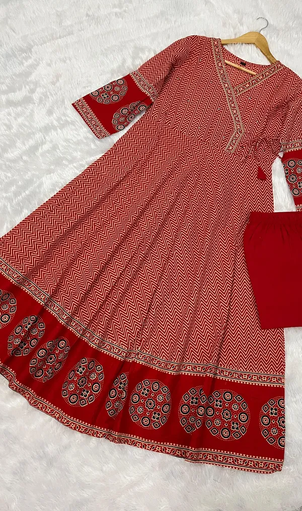 Cotton_Printed_Anarkali_Kurta_With_Pant_&_Dupatta_Set__.
