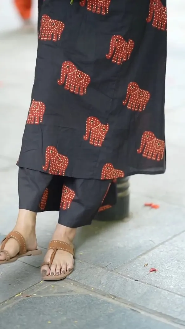 Cotton_Printed_Cut_Sleeve_Kurta_&_Pant_Set__.