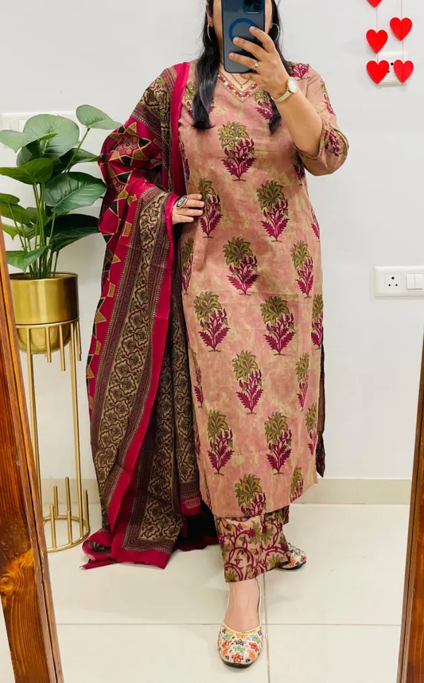 Cotton_Printed_Kurta_With_Pant_&_Dupatta_Set__.