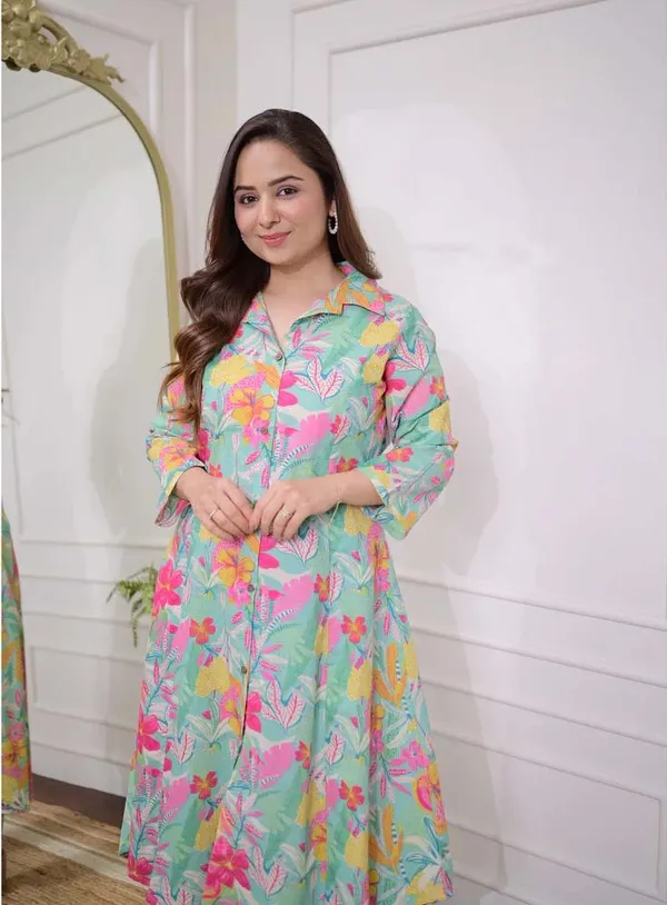 Chokhi_Bandhni_Women's_Cotton_Printed_A-line_Kurta_and_Pant_Set