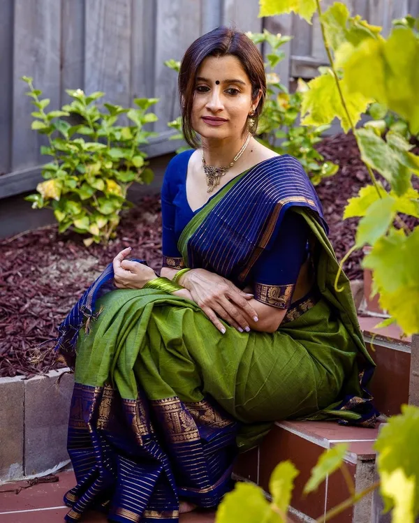 Green_Aradhana_Narayanapet_Pure_Cotton_saree_with_running_blouse_piece_(same_as_saree_(color))