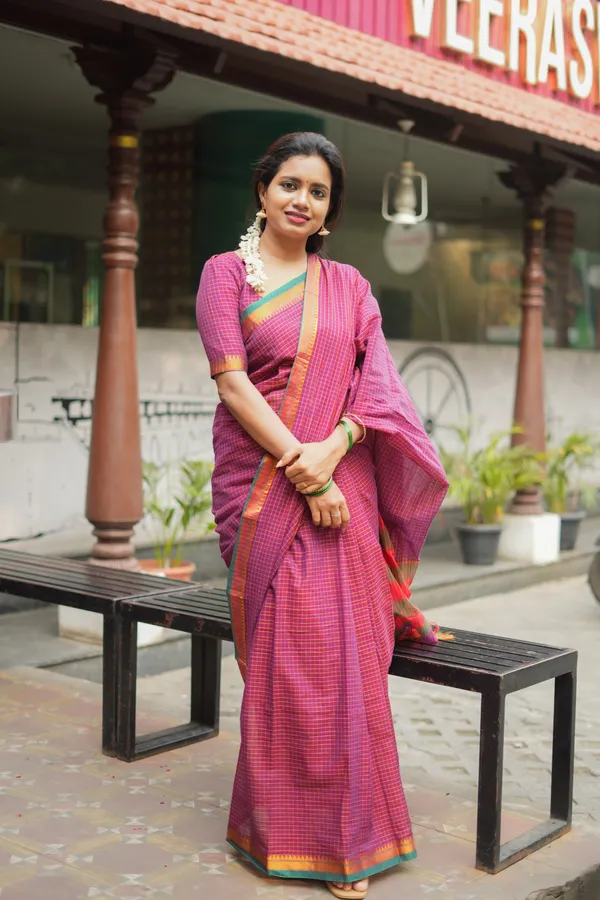 Ashwini_Checked_Pattern_Pure_Cotton_Saree