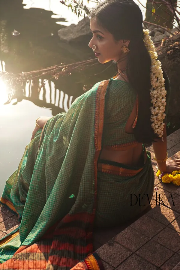 Ashwini_Pista_Green_checked_Pattern_Narayanpet_Pure_cotton_saree