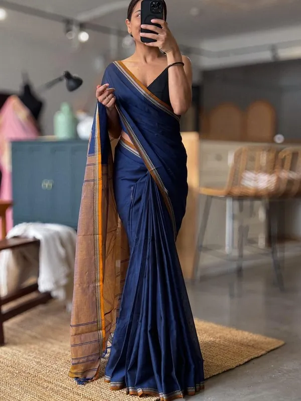 Ashwini_Voilet_Narayanpet_pure_cotton_saree_with_Running_blouse_piece_(Same_As_Saree)