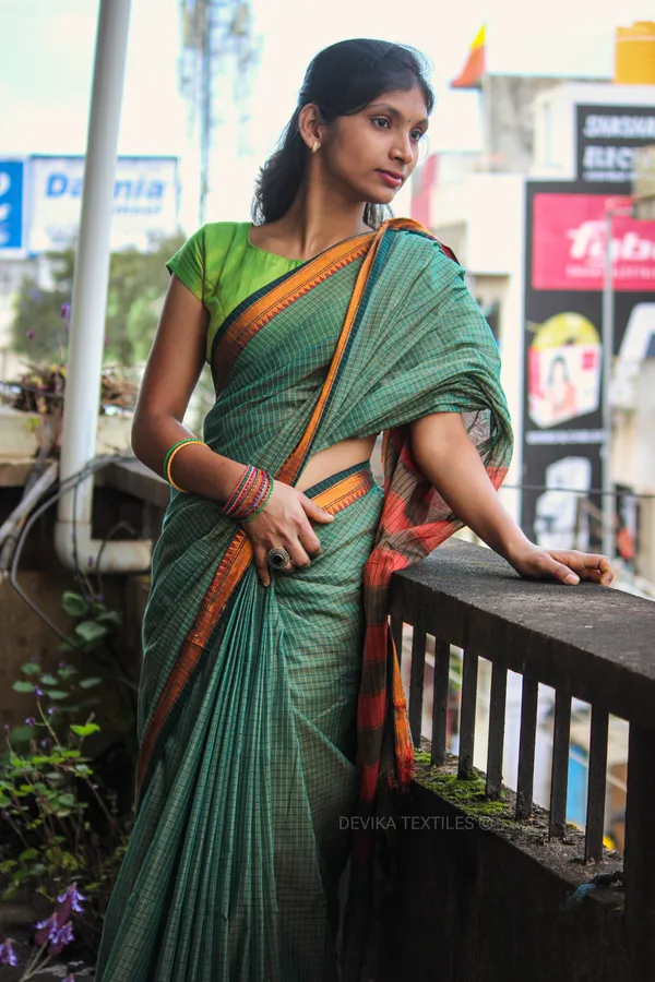 Ashwini_checked_Pattern_Narayanapet_Pure_Cotton_saree_with_running_blouse_piece_(Same_as_saree)