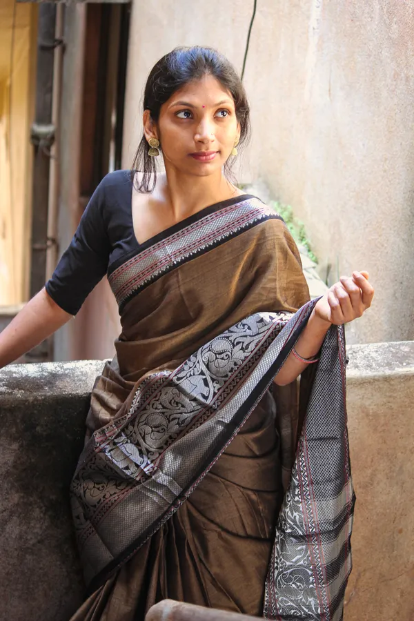 Biege_Tanvi_Silver_Jari_Border_Narayanpet_Pure_Cotton_saree