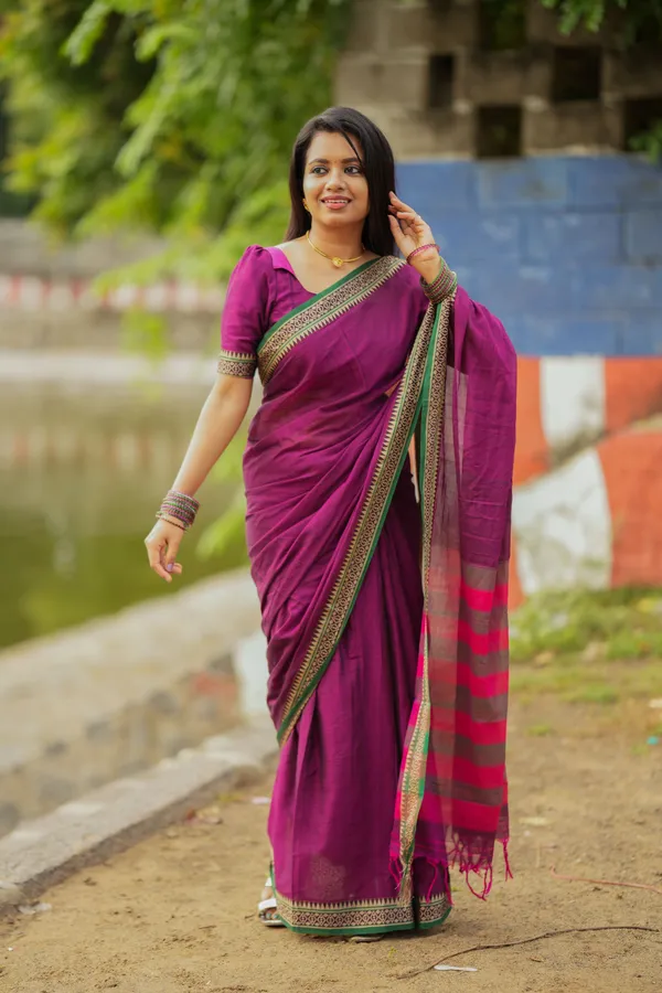 Dimond_Magenta_Narayan_Peth_Pure_Cotton_Saree