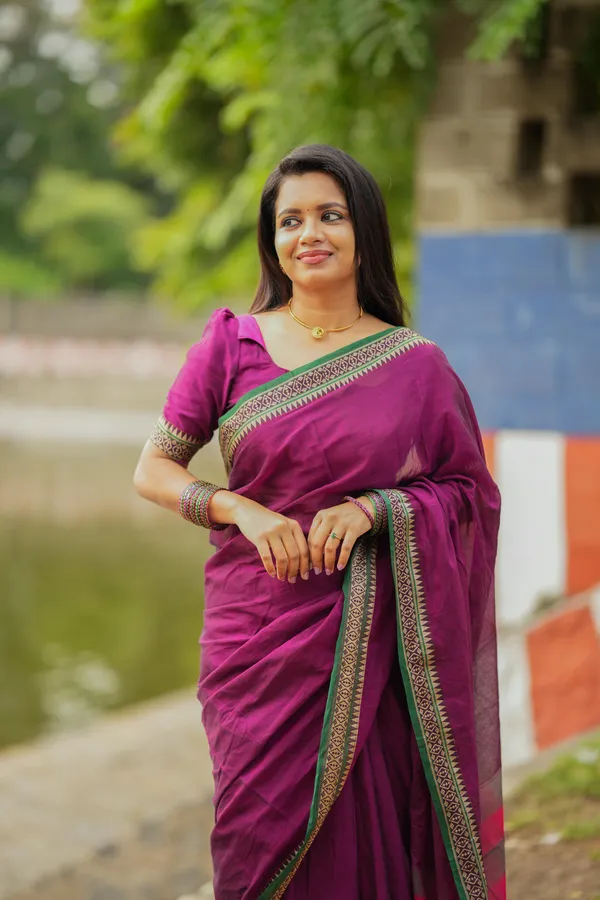 Dimond_Magenta_Narayan_Peth_Pure_Cotton_Saree