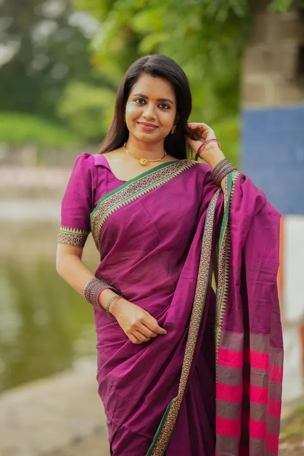 Dimond_Magenta_Narayan_Peth_Pure_Cotton_Saree