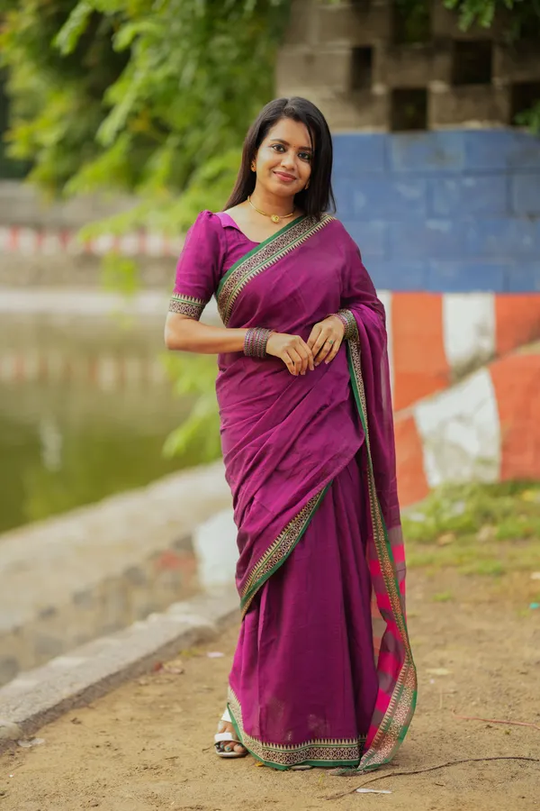 Dimond_Magenta_Narayan_Peth_Pure_Cotton_Saree