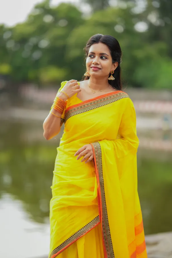 Goutami_Yellow_Narayan_Peth_Pure_Cotton_Saree