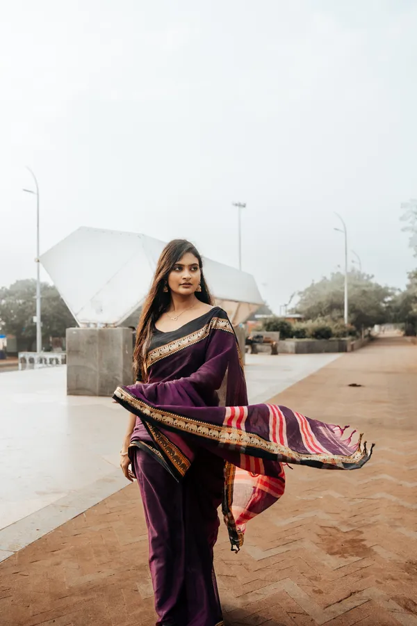 Magenta_Elephant_Thread_woven_Narayanpet_Pure_Cotton_Saree