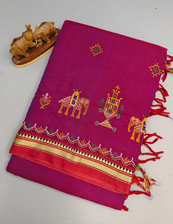 Magenta_Kasuti_Embroidered_Narayanapet_Pure_Cotton_saree