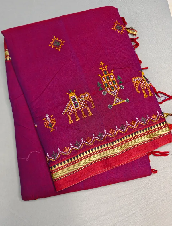 Magenta_Kasuti_Embroidered_Narayanapet_Pure_Cotton_saree