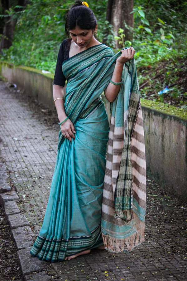 Orissa_Pattern_Narayanpet_Pure_Cotton_saree_with_Running_blouse_piece_(Same_As_saree)