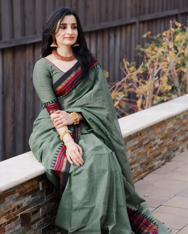 Pista_Green_Checkerd_pattern_Narayanapet_Pure_Cotton_saree